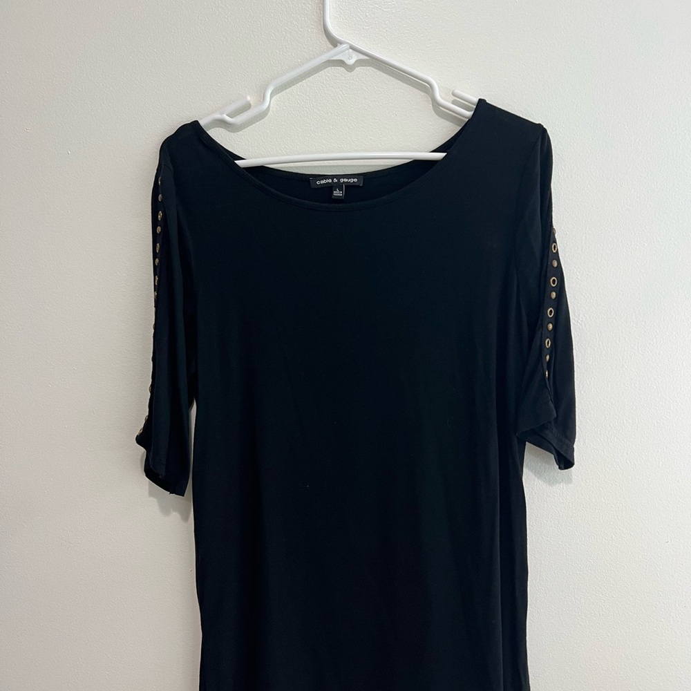 Cable & Gauge Black Top with Sleeve Hardware Accents